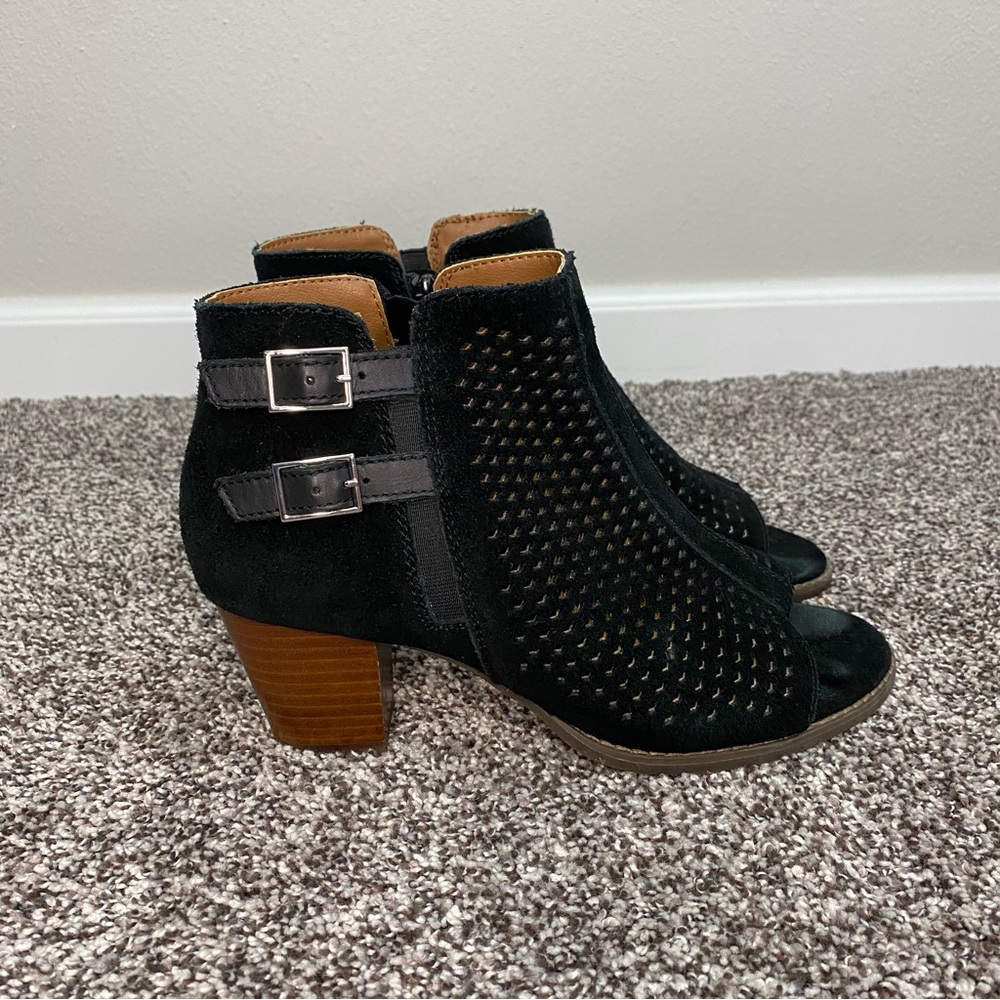 Vionic Chryssa Suede‎ Open Peeptoe Black Heeled Booties Women's Size 8.5